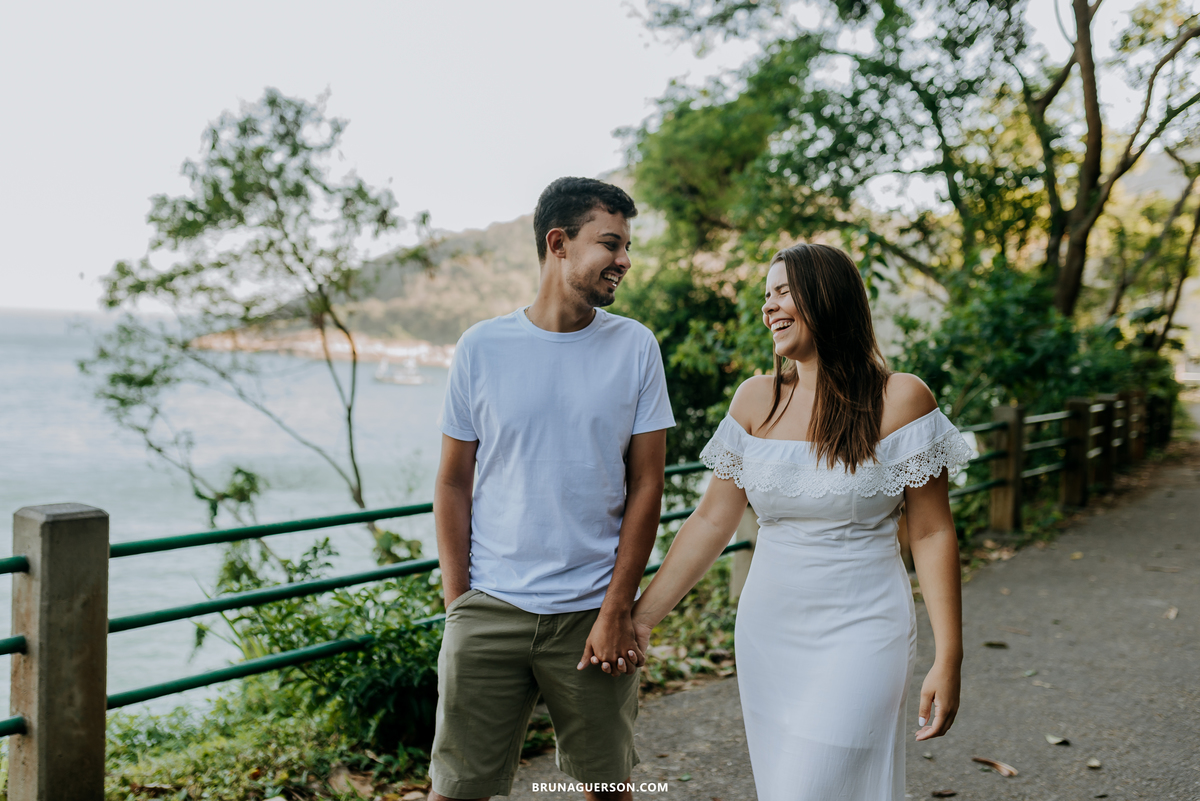 ensaio de casal praia vermelha urca rio de janeiro rj ensaio externo bruna guerson fotografia cidade maravilhosa pão de açúcar praia 