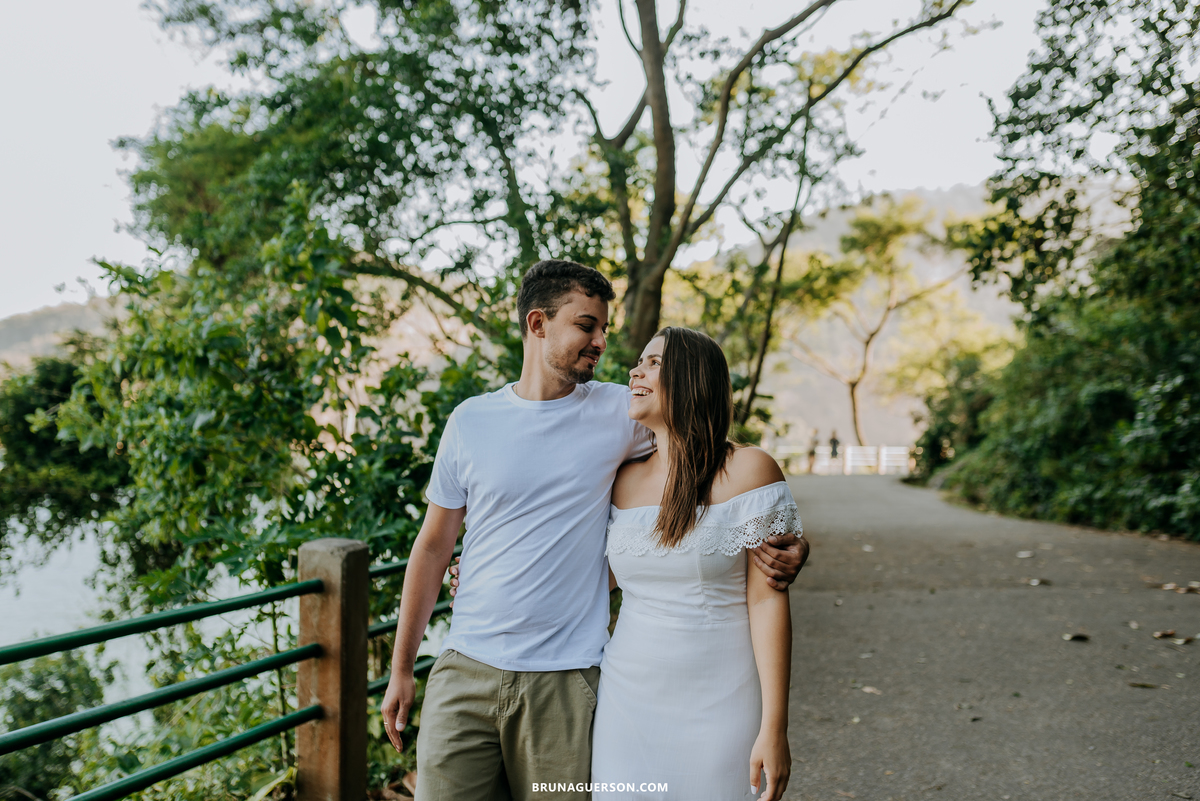 ensaio de casal praia vermelha urca rio de janeiro rj ensaio externo bruna guerson fotografia cidade maravilhosa pão de açúcar praia 