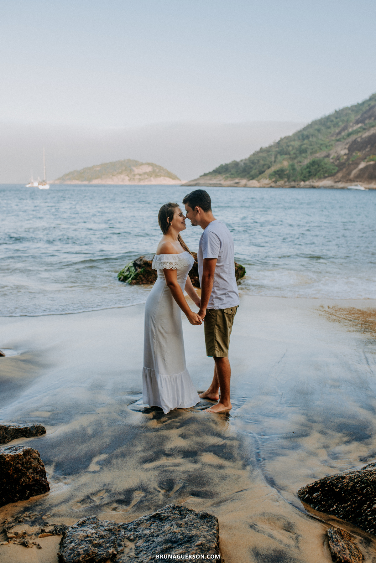 ensaio de casal praia vermelha urca rio de janeiro rj ensaio externo bruna guerson fotografia cidade maravilhosa pão de açúcar praia 