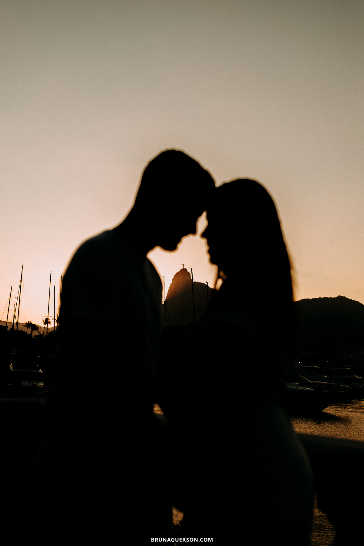 ensaio de casal praia vermelha urca rio de janeiro rj ensaio externo bruna guerson fotografia cidade maravilhosa pão de açúcar praia 