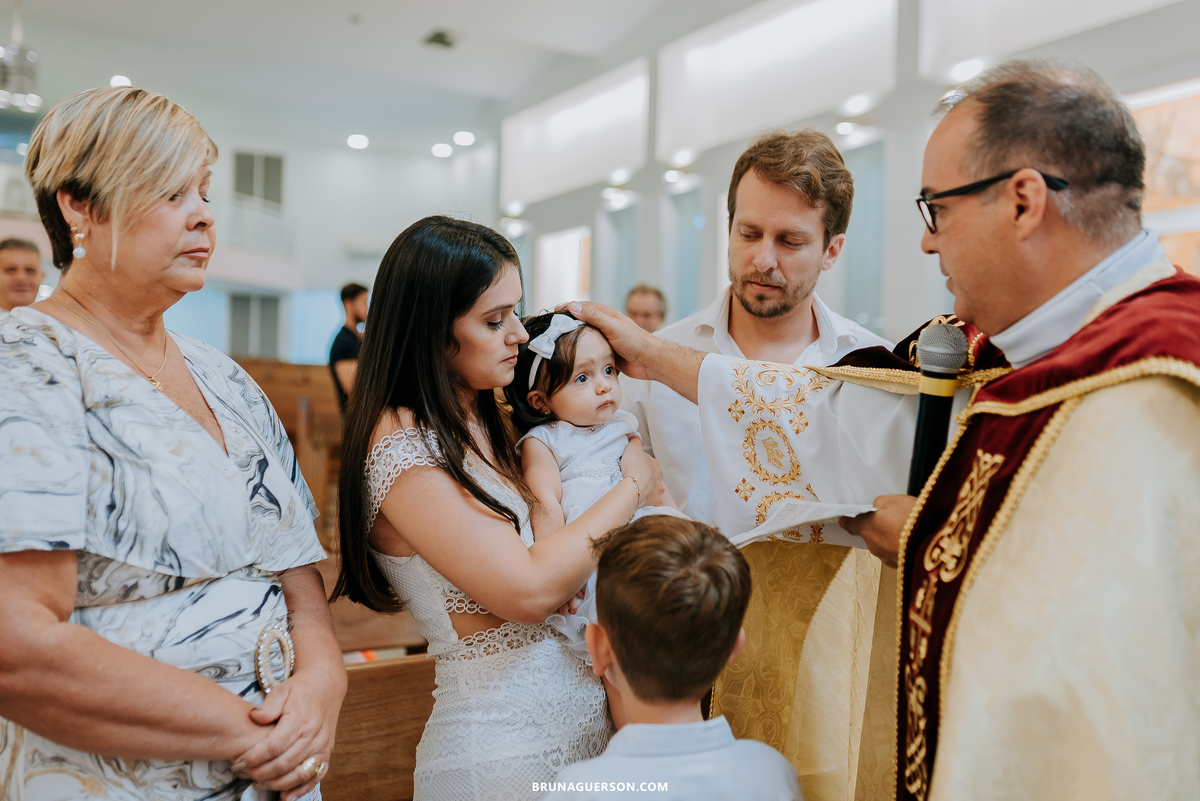 fotografia batizado batismo rio de janeiro paroquia santa rosa de lima barra da tijuca rj 