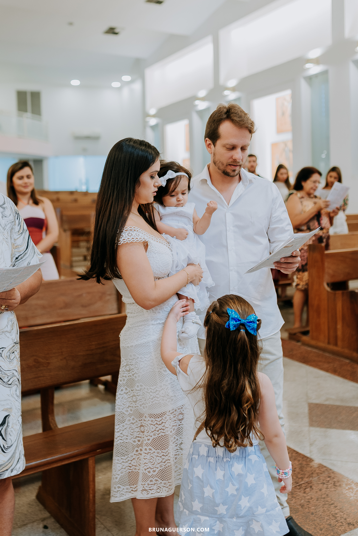 fotografia batizado batismo rio de janeiro paroquia santa rosa de lima barra da tijuca rj 