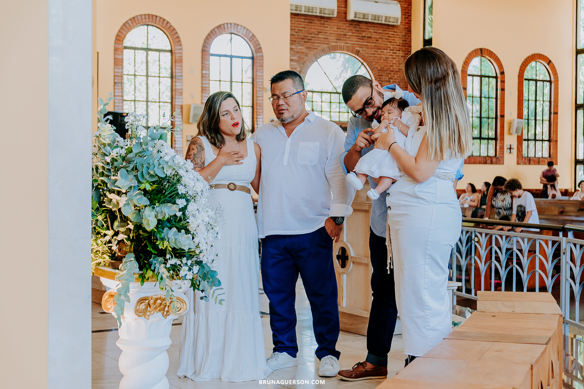 fotografa rj fotografia de batizado ilha do governador paroquia nossa senhora aparecida rio de janeiro batismo 