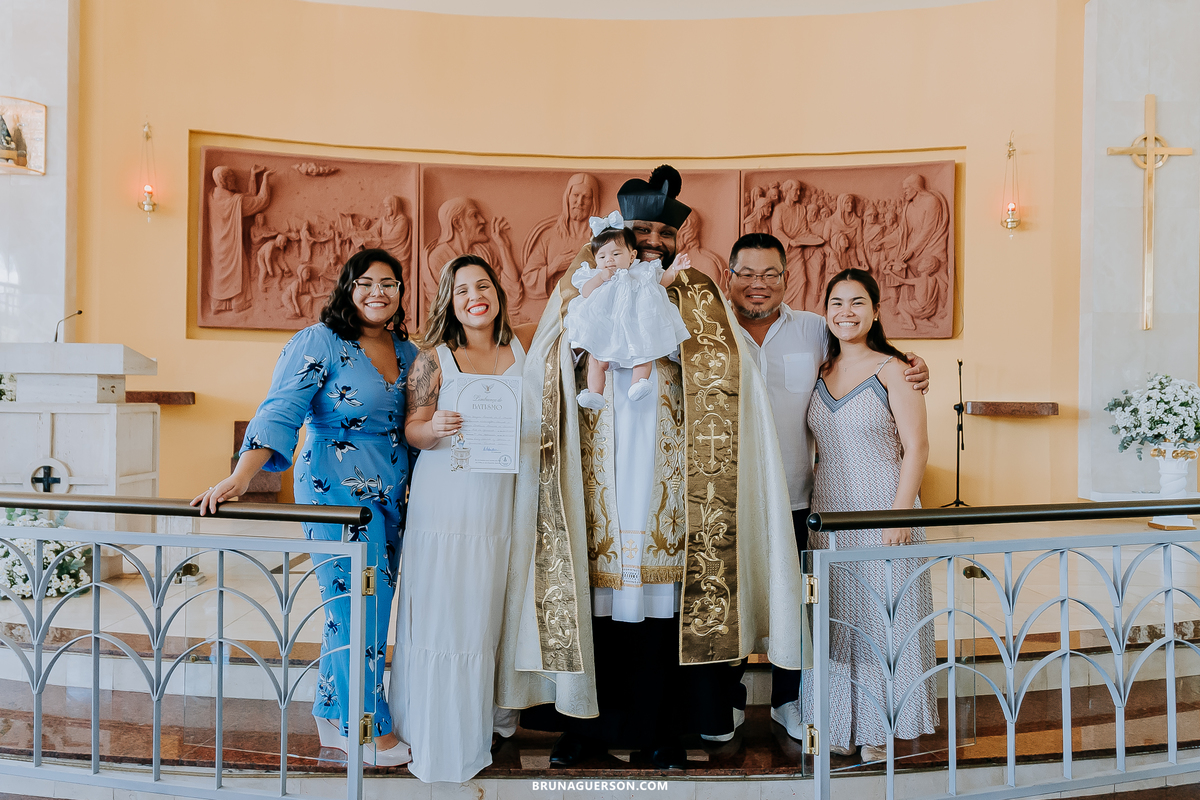 fotografa rj fotografia de batizado ilha do governador paroquia nossa senhora aparecida rio de janeiro batismo 