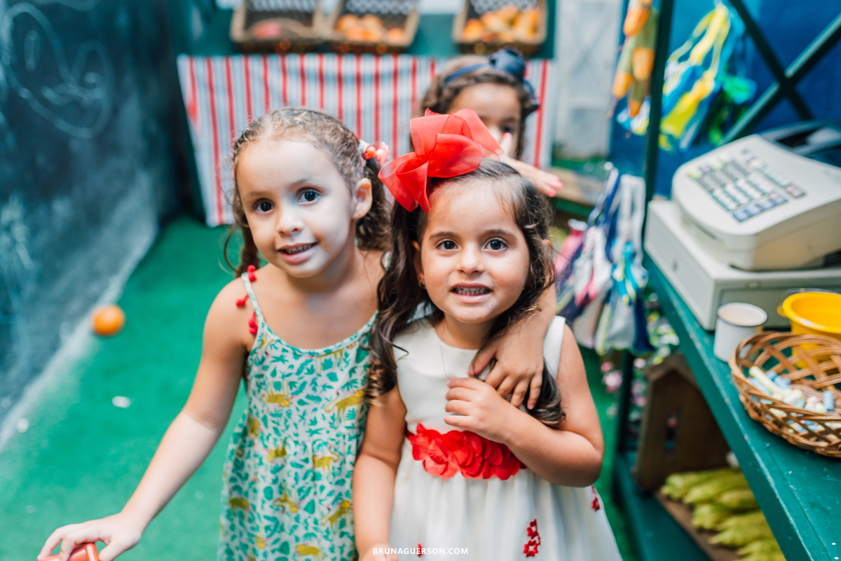 festa infantil rj barra da Tijuca casa de festas espaço aldeia tema da festa casa do mickey mouse fotografa rio de janeiro
