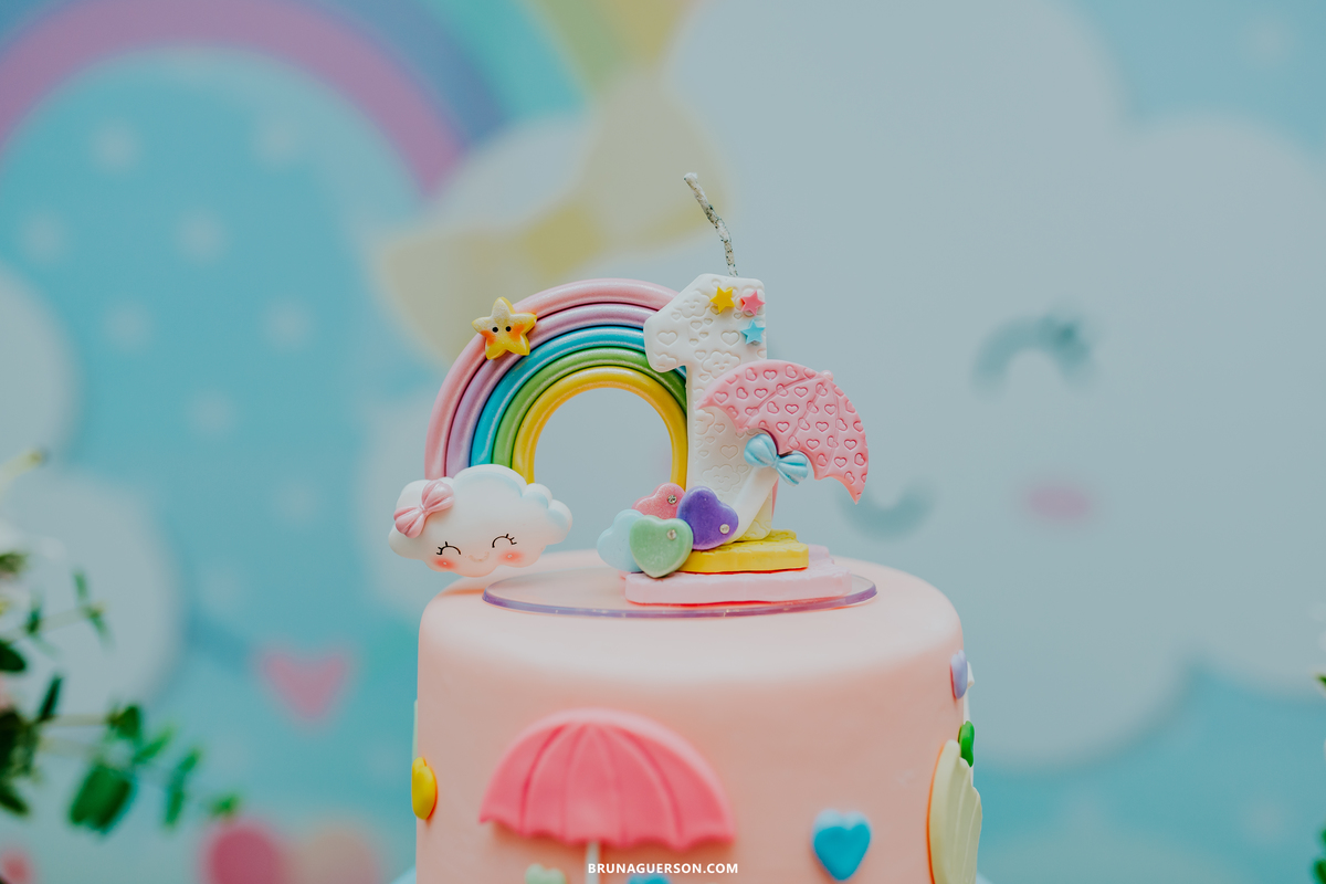 festa infantil 1 ano chuva de amor rio de janeiro lagoa rj clube naval piraque  decoracao menina bolo arco iris