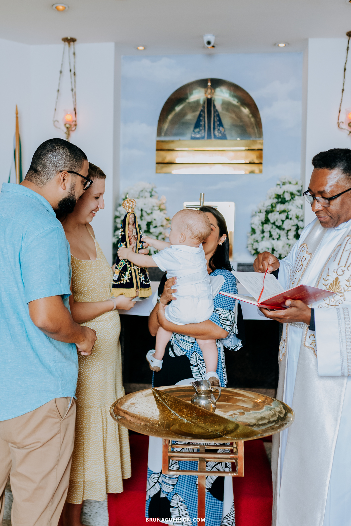 fotografia de batizado Rio de Janeiro rj fotografa de familia Cristo Redentor ponto turístico capela nossa senhora de fatima
