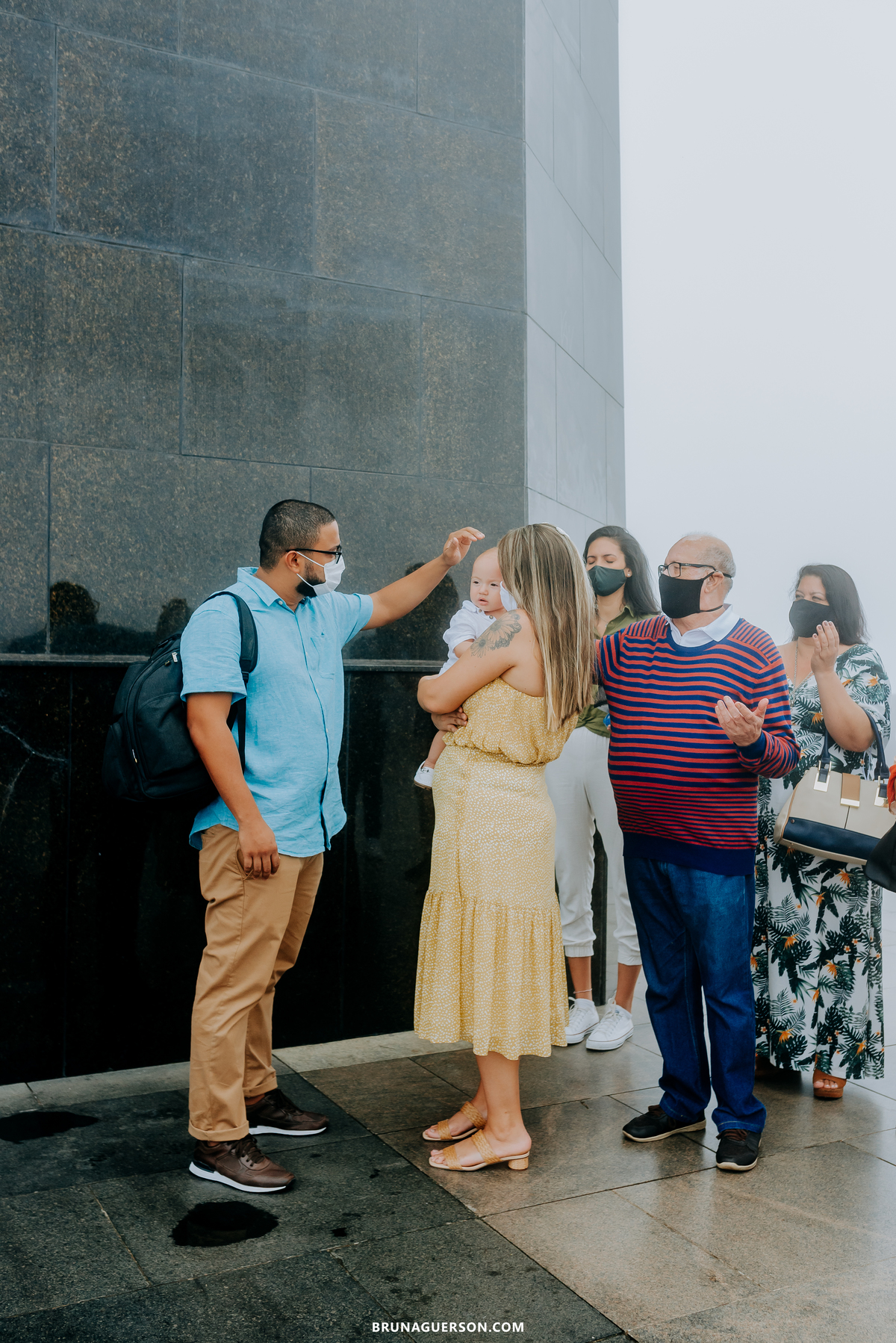 fotografia de batizado Rio de Janeiro rj fotografa de familia Cristo Redentor ponto turístico capela nossa senhora de fatima