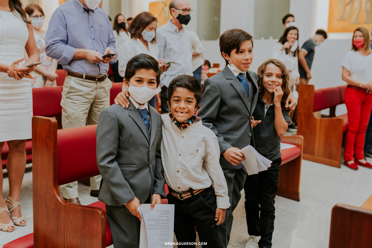 fotografia primeira comunhão eucaristia colégio porto real barra da tijuca paroquia Santa Rosa de lima rj 
