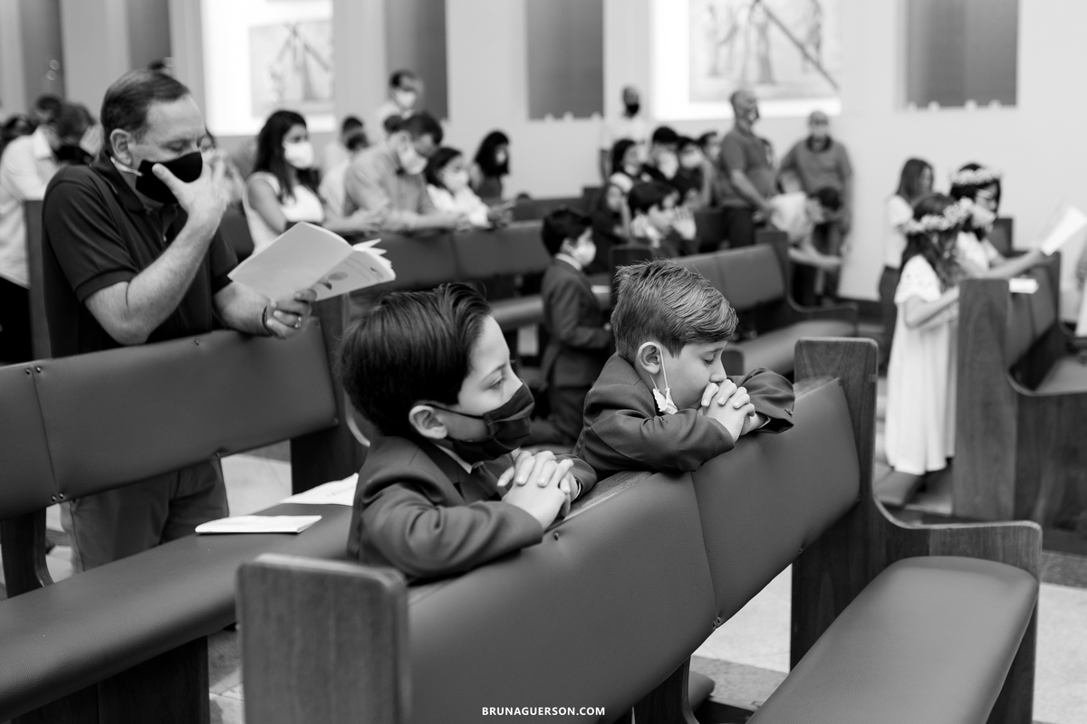 fotografia primeira comunhão eucaristia colégio porto real barra da tijuca paroquia Santa Rosa de lima rj 