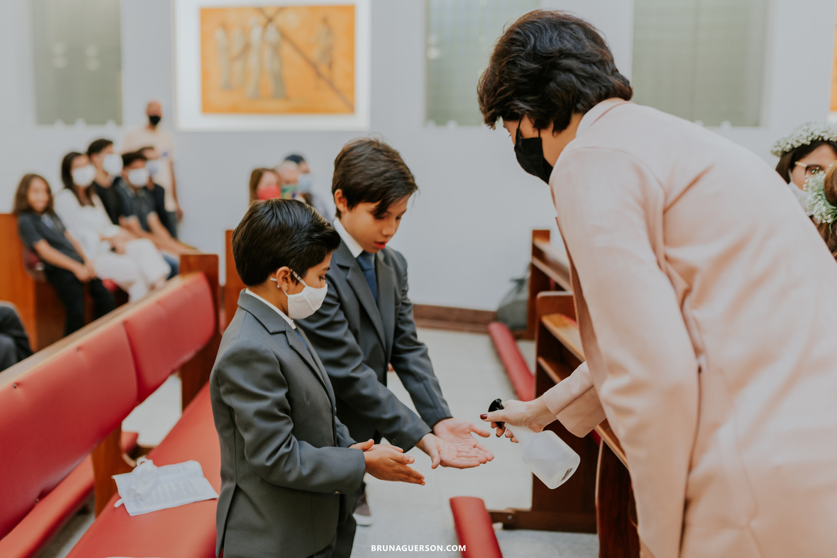 fotografia primeira comunhão eucaristia colégio porto real barra da tijuca paroquia Santa Rosa de lima rj 