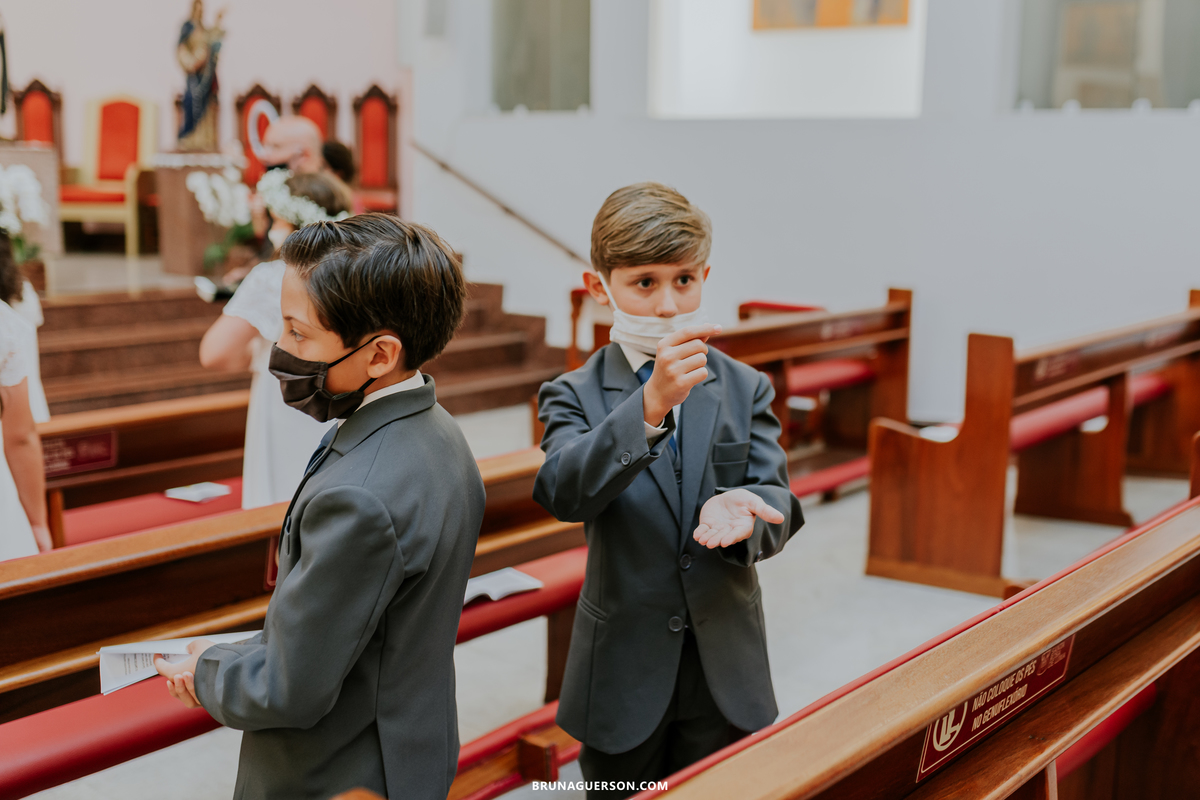 fotografia primeira comunhão eucaristia colégio porto real barra da tijuca paroquia Santa Rosa de lima rj 