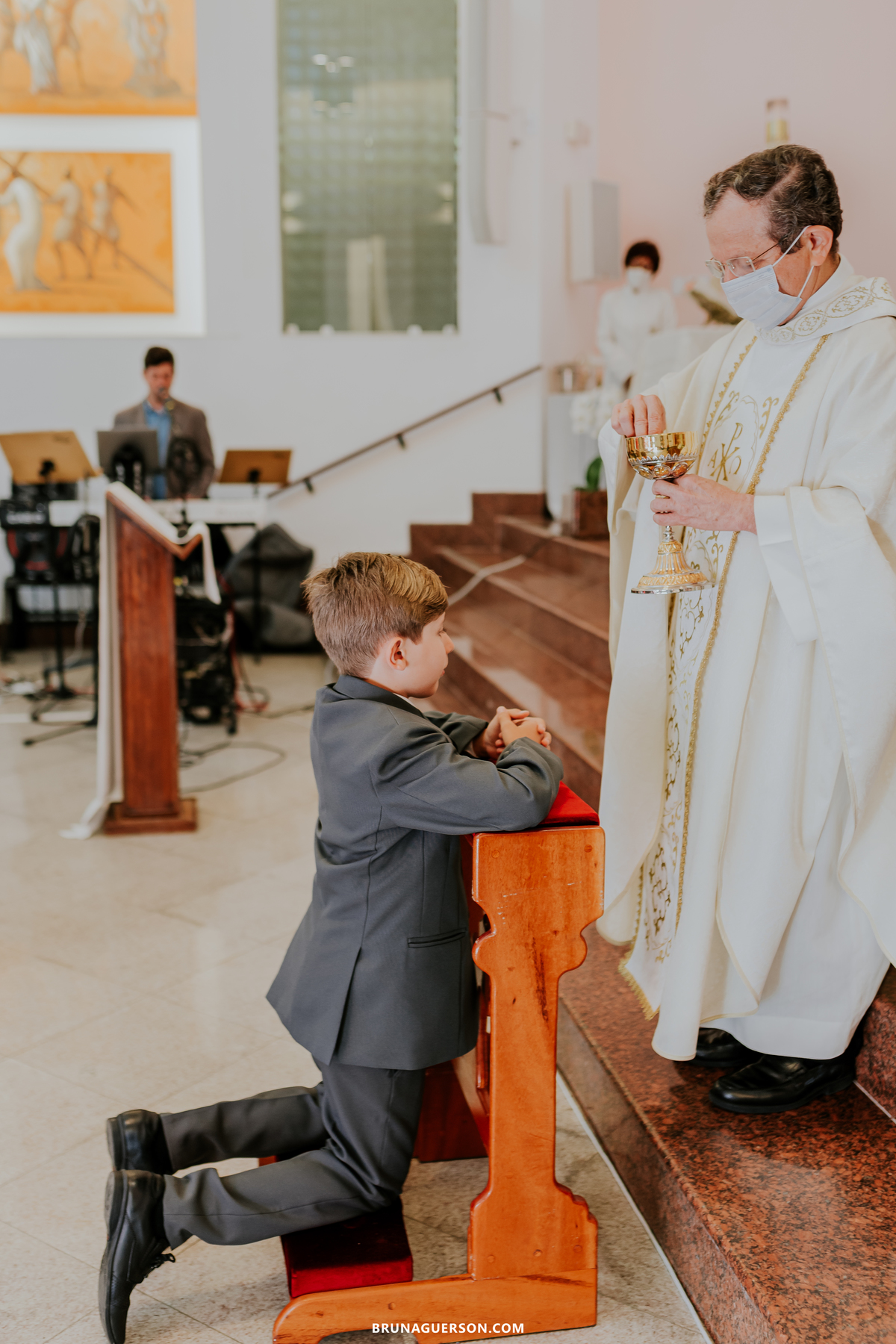 fotografia primeira comunhão eucaristia colégio porto real barra da tijuca paroquia Santa Rosa de lima rj 