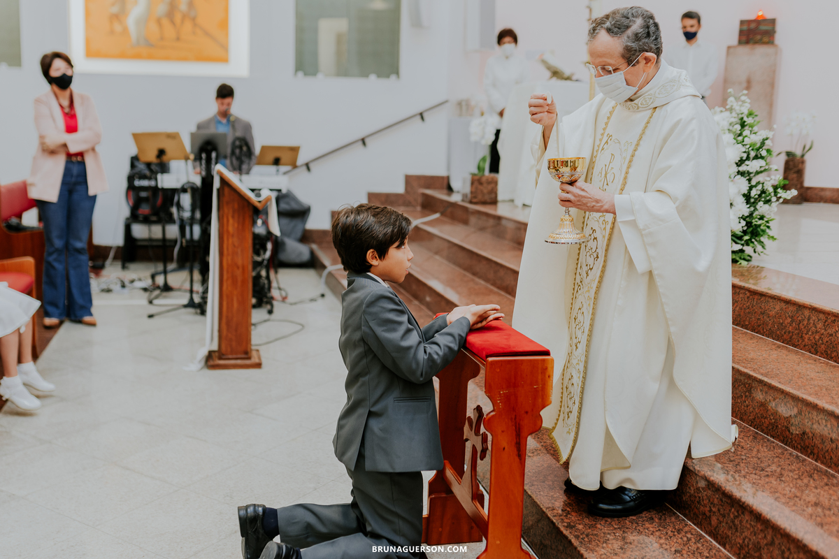 fotografia primeira comunhão eucaristia colégio porto real barra da tijuca paroquia Santa Rosa de lima rj 