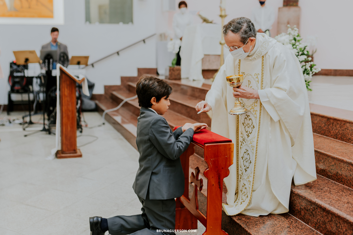 fotografia primeira comunhão eucaristia colégio porto real barra da tijuca paroquia Santa Rosa de lima rj 