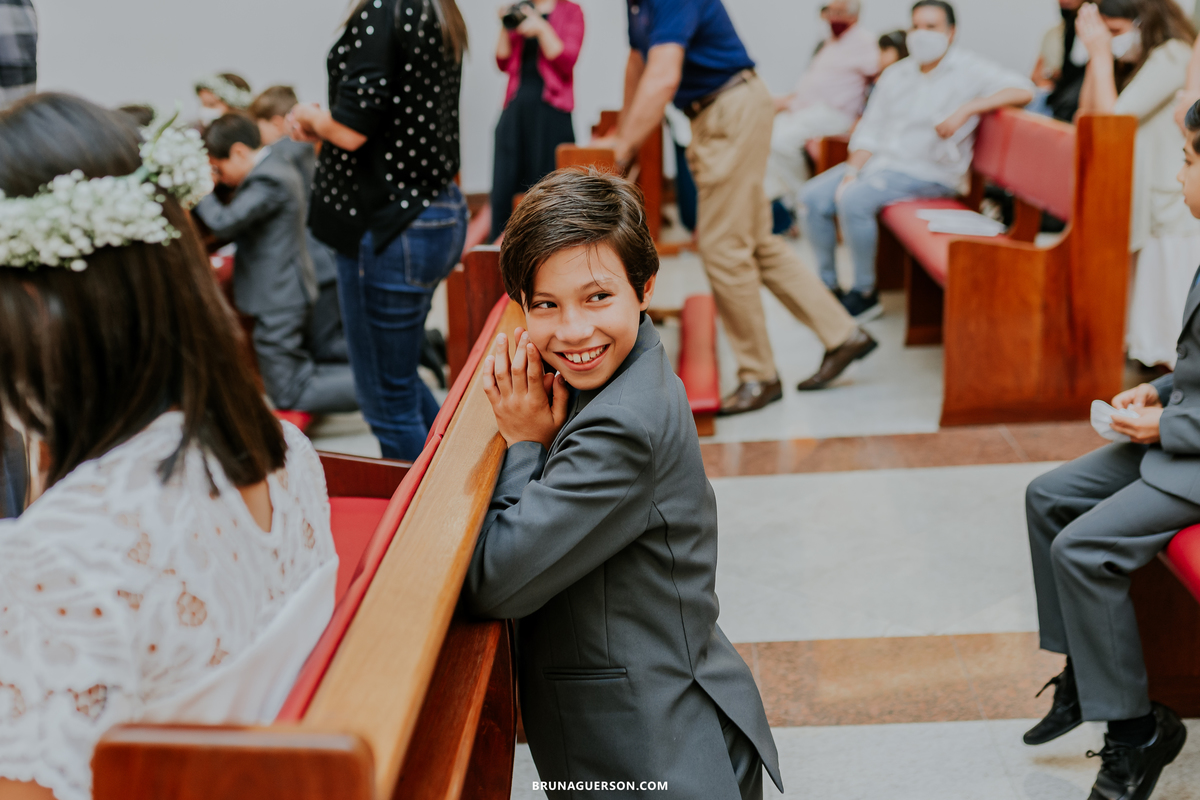 fotografia primeira comunhão eucaristia colégio porto real barra da tijuca paroquia Santa Rosa de lima rj 