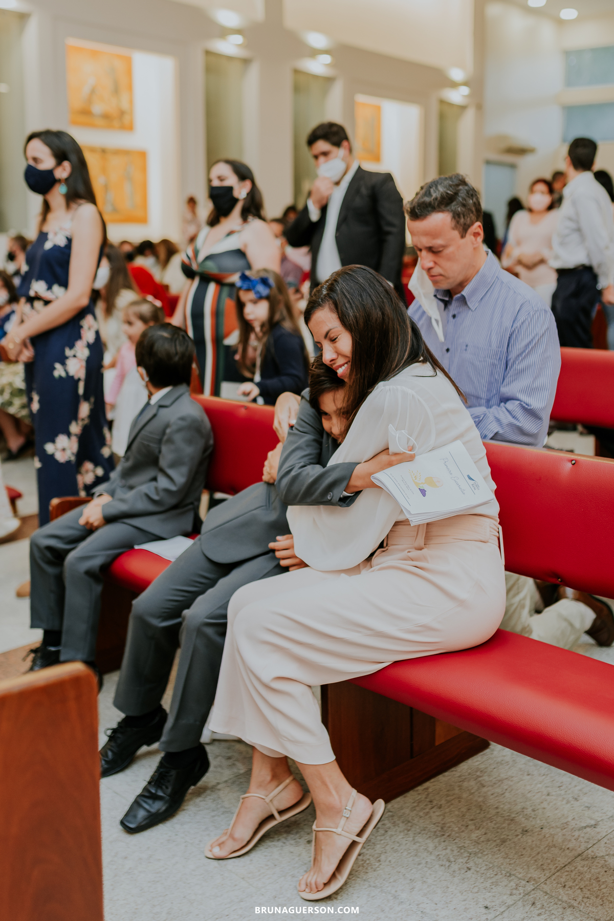 fotografia primeira comunhão eucaristia colégio porto real barra da tijuca paroquia Santa Rosa de lima rj 