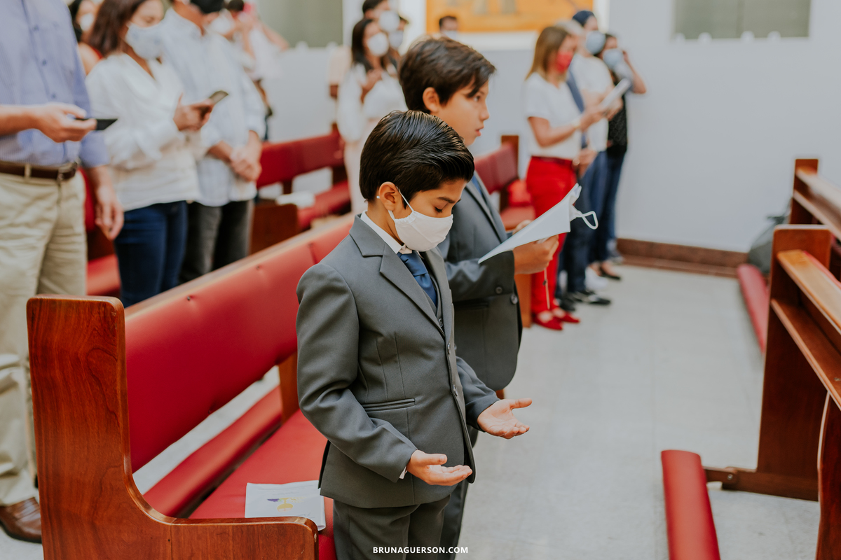 fotografia primeira comunhão eucaristia colégio porto real barra da tijuca paroquia Santa Rosa de lima rj 