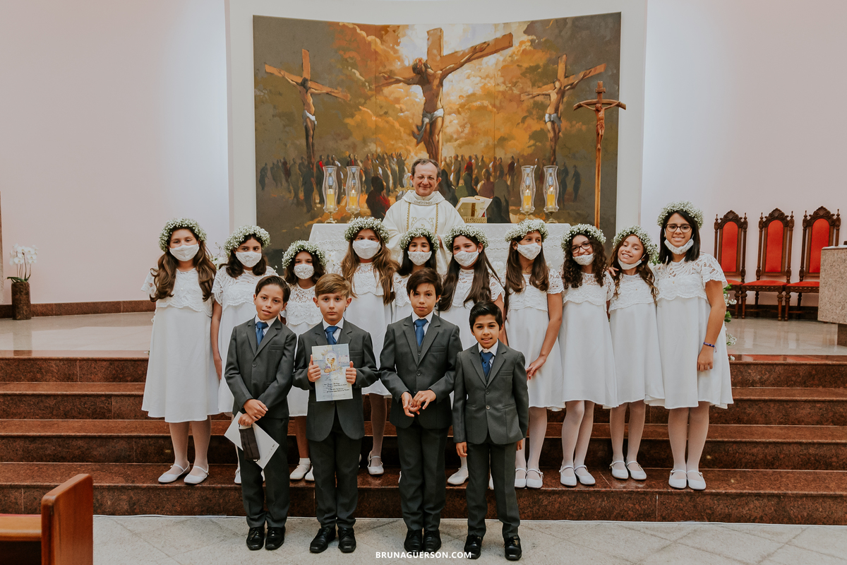 fotografia primeira comunhão eucaristia colégio porto real barra da tijuca paroquia Santa Rosa de lima rj 
