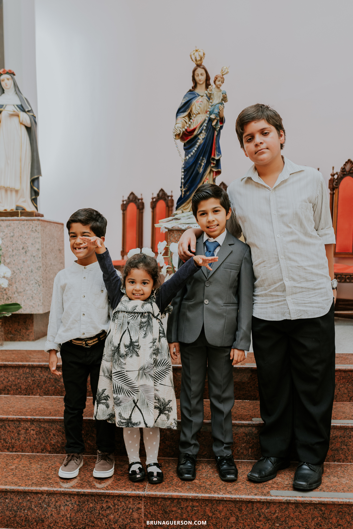 fotografia primeira comunhão eucaristia colégio porto real barra da tijuca paroquia Santa Rosa de lima rj 