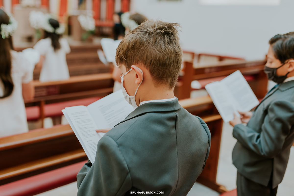 fotografia primeira comunhão eucaristia colégio porto real barra da tijuca paroquia Santa Rosa de lima rj 