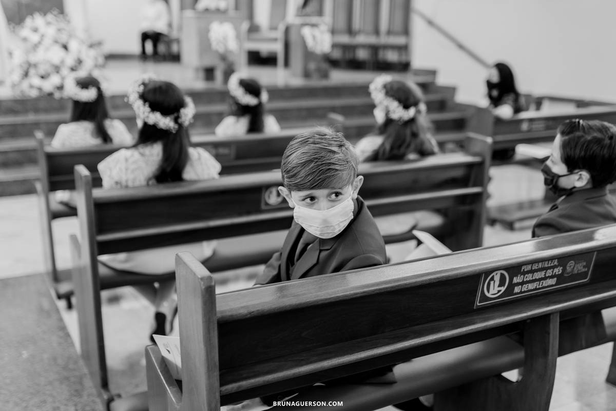 fotografia primeira comunhão eucaristia colégio porto real barra da tijuca paroquia Santa Rosa de lima rj 