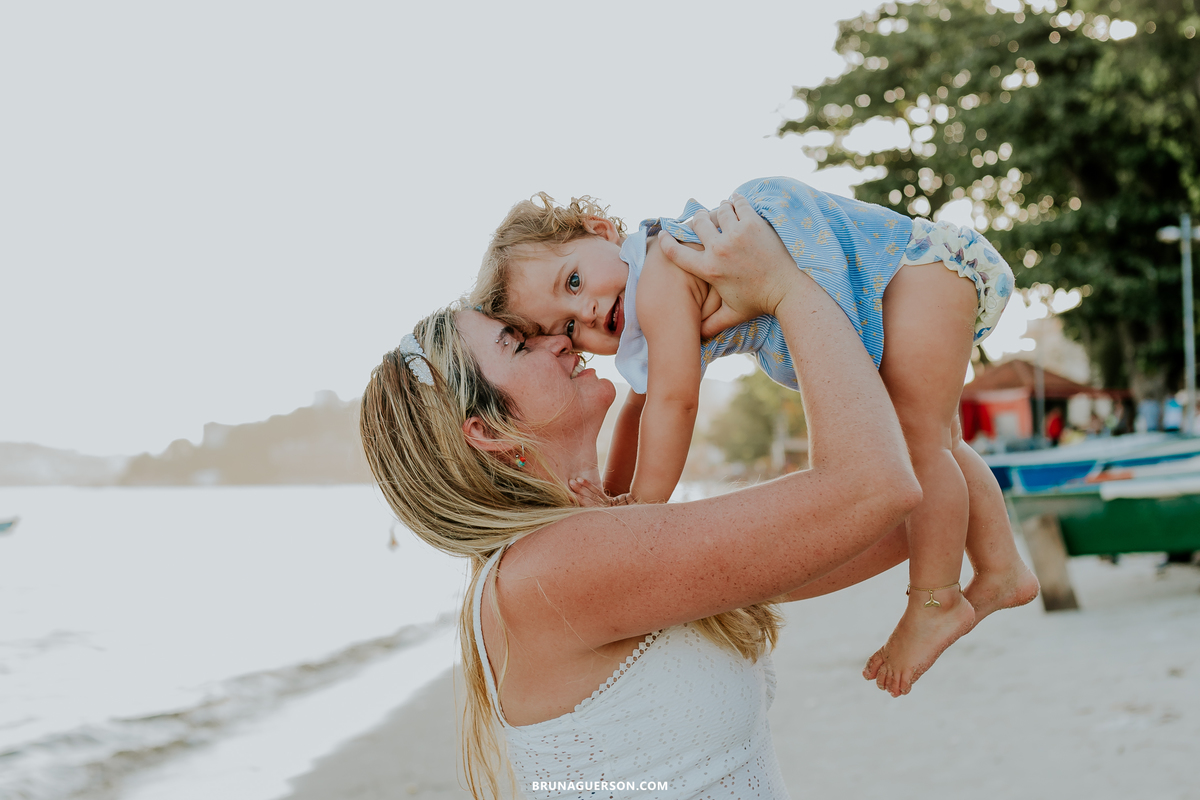 ensaio externo de familia ilha do governador Rio de Janeiro rj fotografa praia 