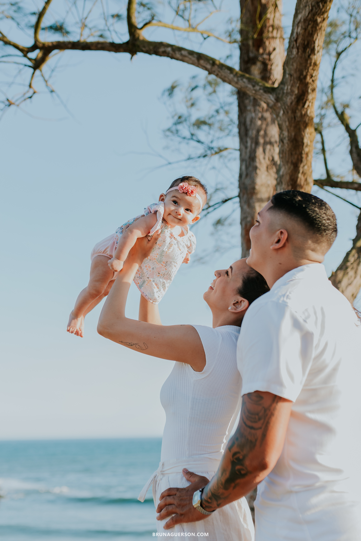 fotografia Rio de Janeiro ensaio externo sessão de família praia rj fotografa 5 meses menina 