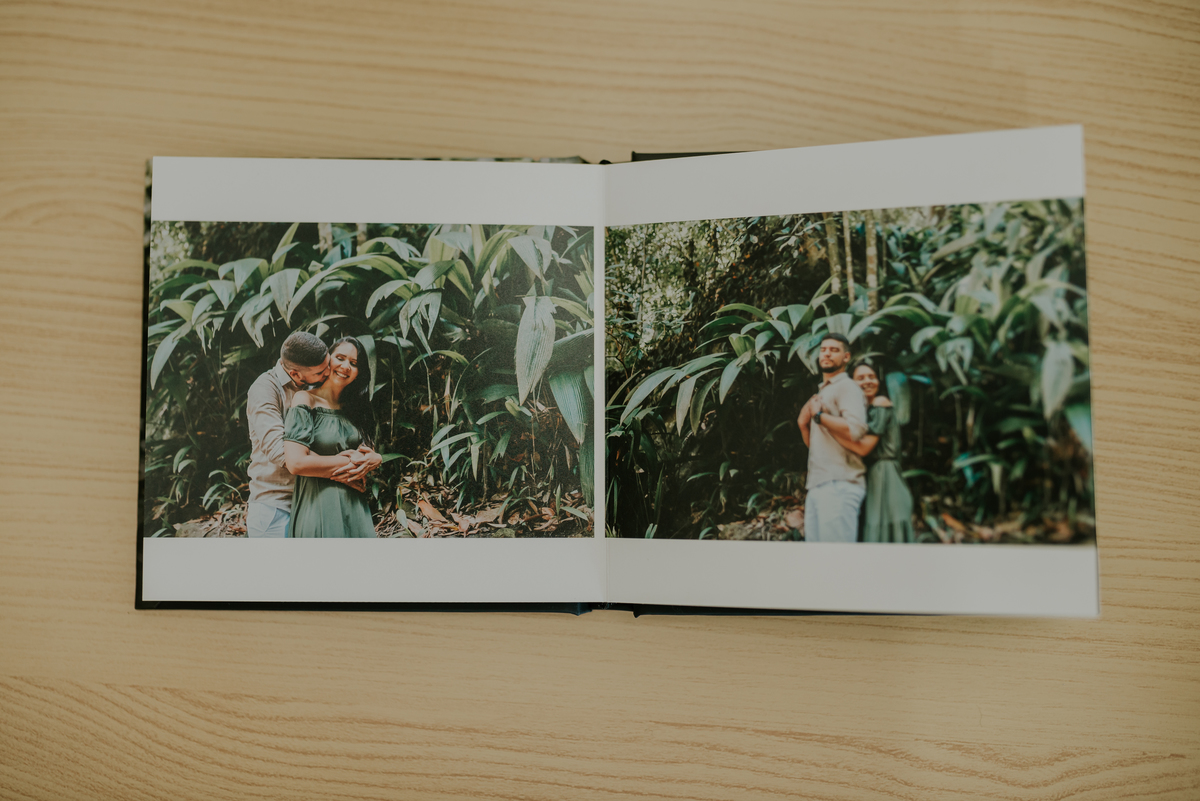 ensaio de casal Rio de Janeiro externo parque lage fotografia rj ao ar livre natureza  album fotográfico diagramado foto impressa