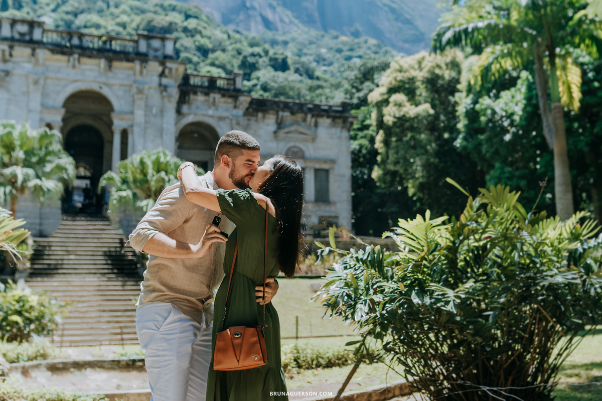 ensaio de casal Rio de Janeiro externo parque lage fotografia rj pedido noivado