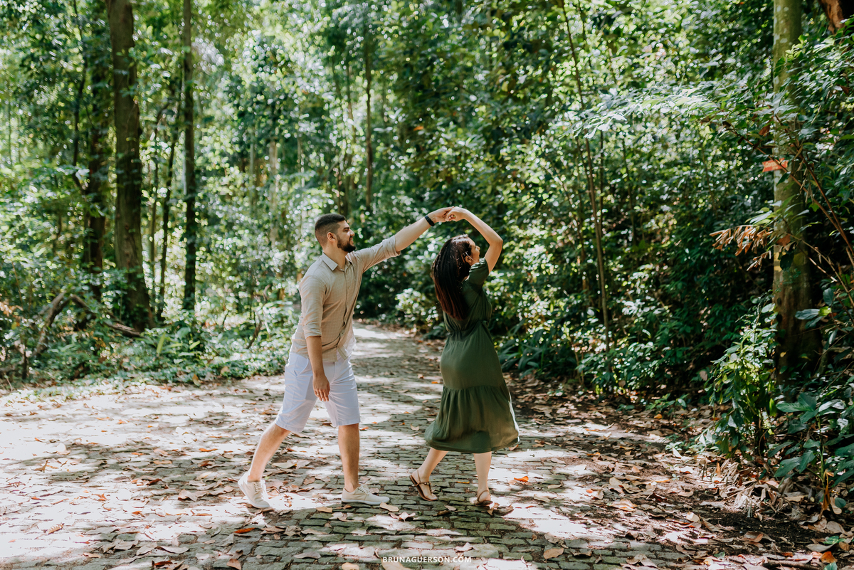 ensaio de casal Rio de Janeiro externo parque lage fotografia rj ao ar livre natureza 