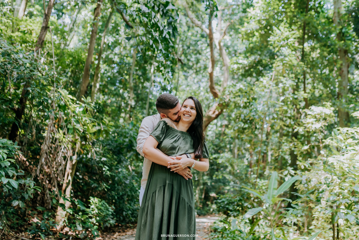 ensaio de casal Rio de Janeiro externo parque lage fotografia rj ao ar livre natureza 