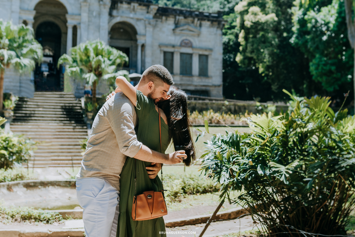 ensaio de casal Rio de Janeiro externo parque lage fotografia rj pedido noivado