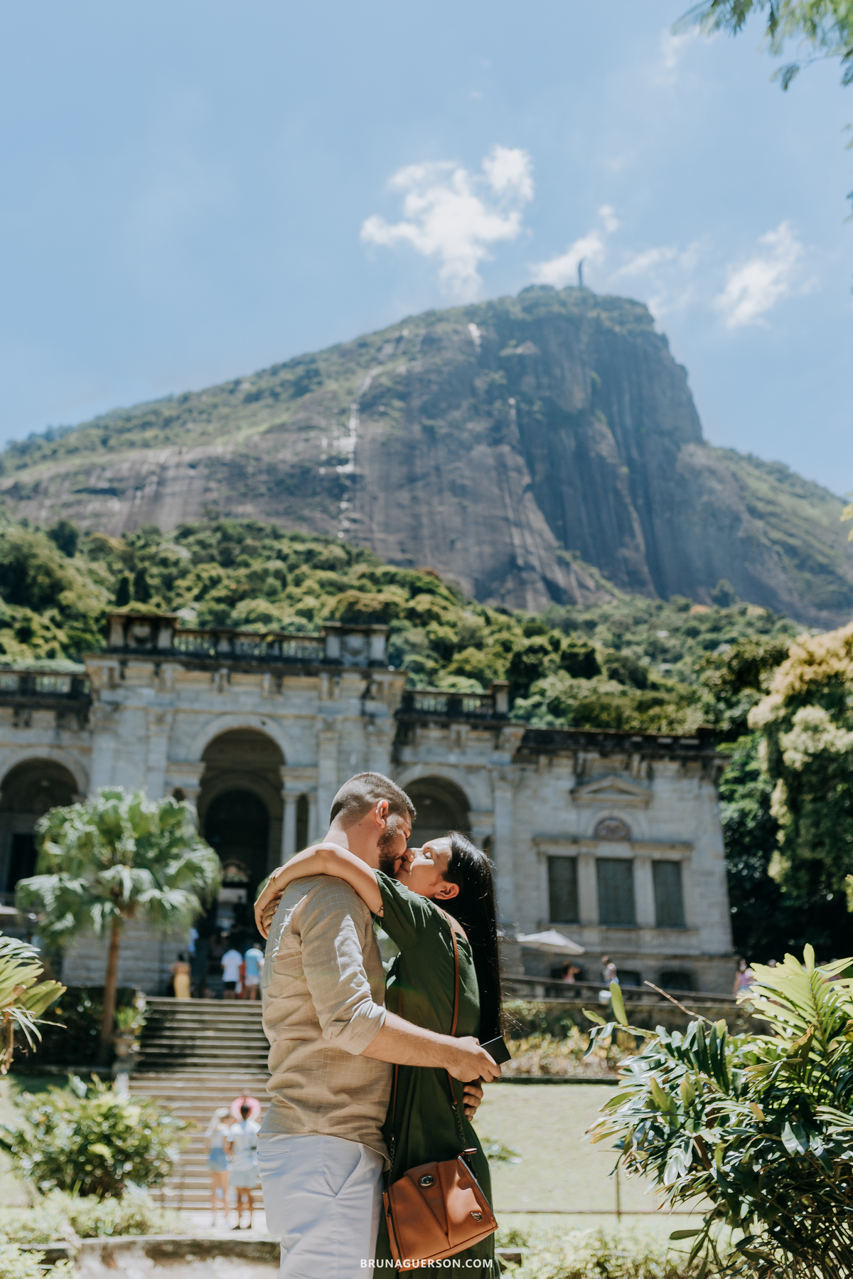 ensaio de casal Rio de Janeiro externo parque lage fotografia rj pedido noivado