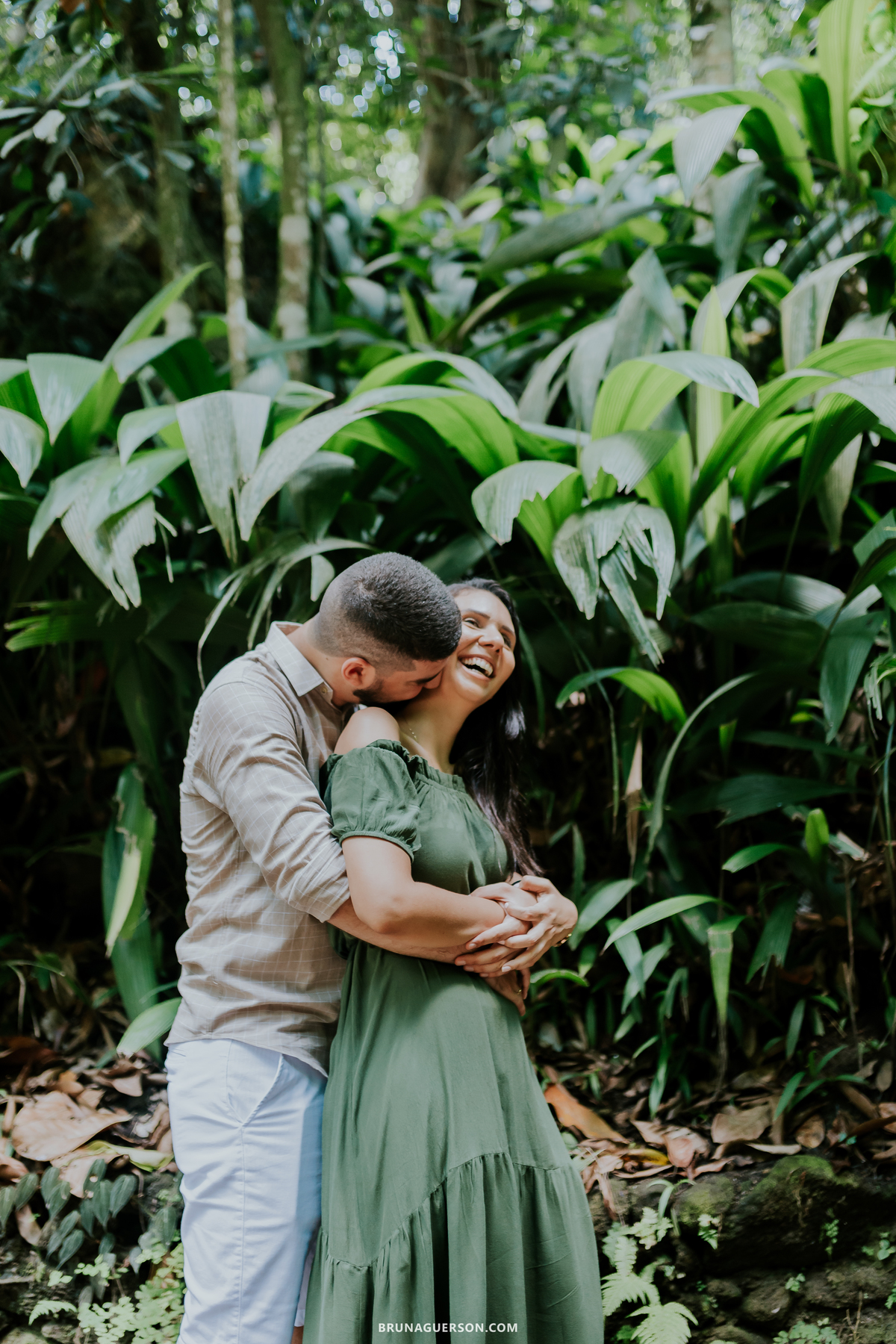 ensaio de casal Rio de Janeiro externo parque lage fotografia rj ao ar livre natureza 