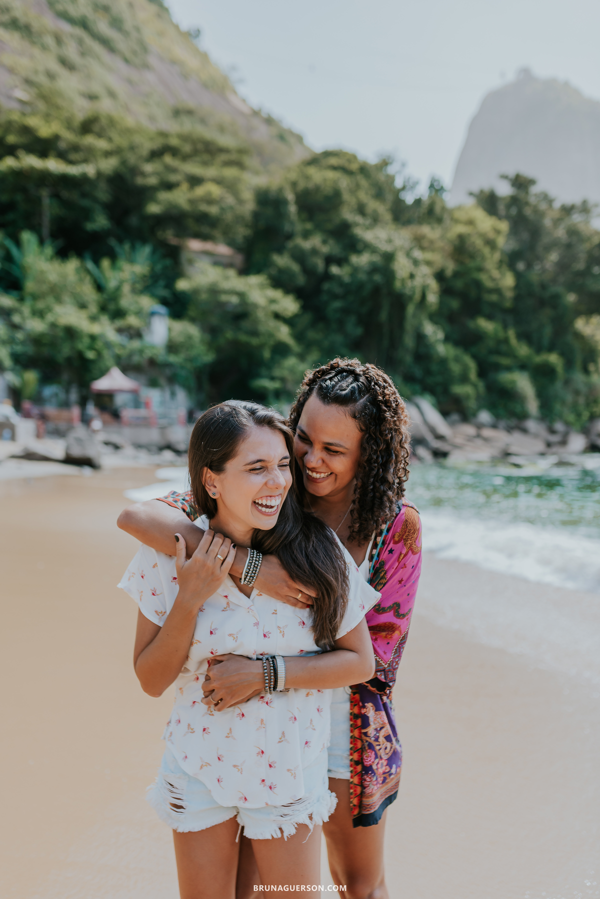 fotografia ensaio de casal externo Rio de Janeiro praia vermelha urca rj lgbt fotografa