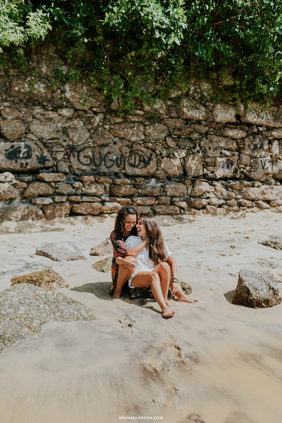 fotografia ensaio de casal externo Rio de Janeiro praia vermelha urca rj lgbt fotografa