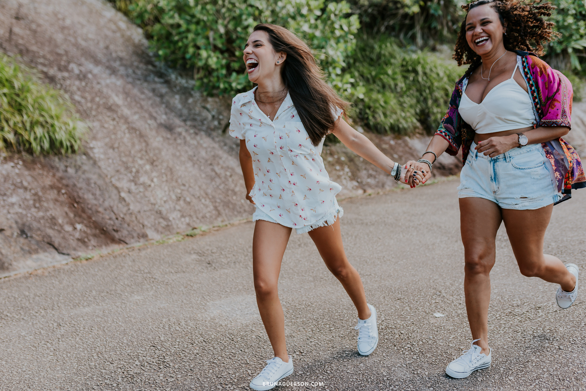fotografia ensaio de casal externo Rio de Janeiro praia vermelha urca rj lgbt fotografa
