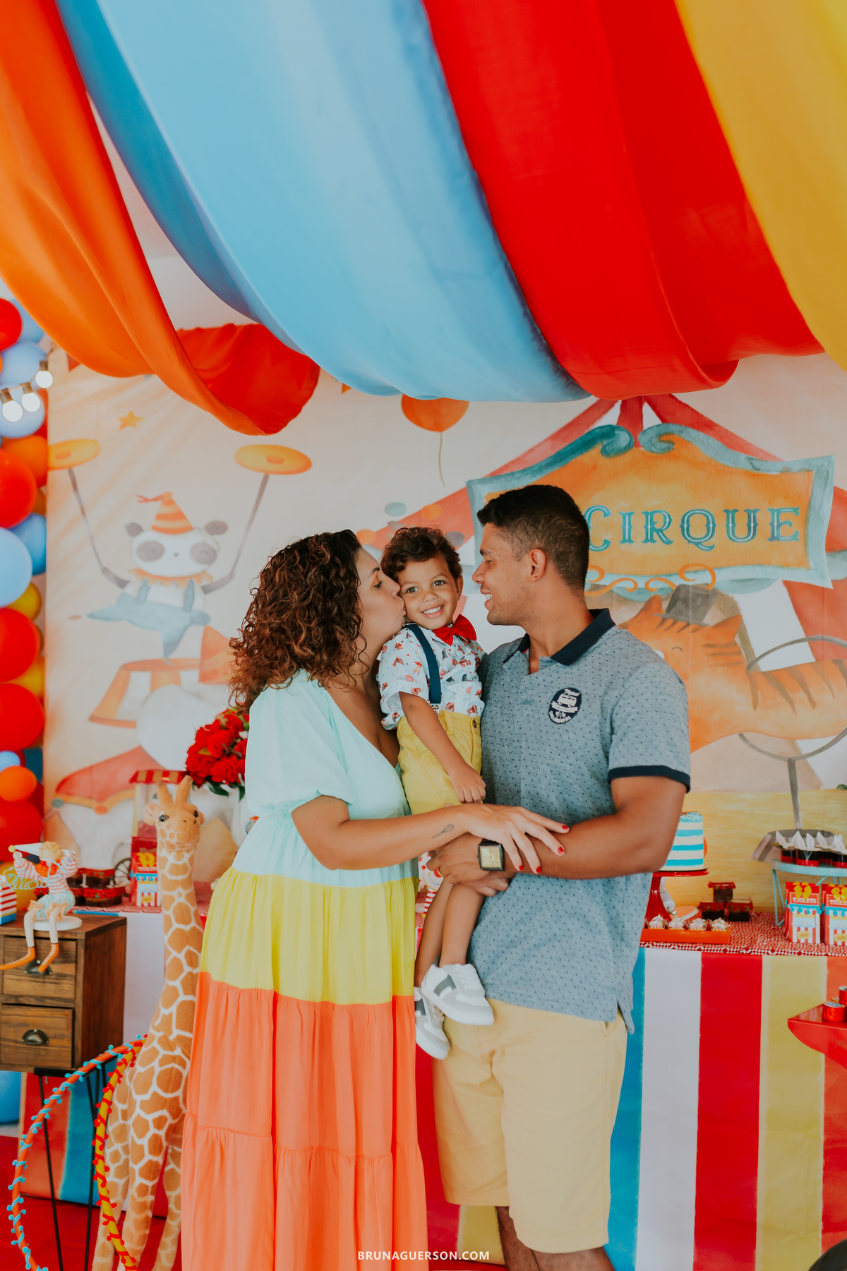 fotografa de familia fotografia festa infantil ao ar livre tema circo Rio de Janeiro 3 anos