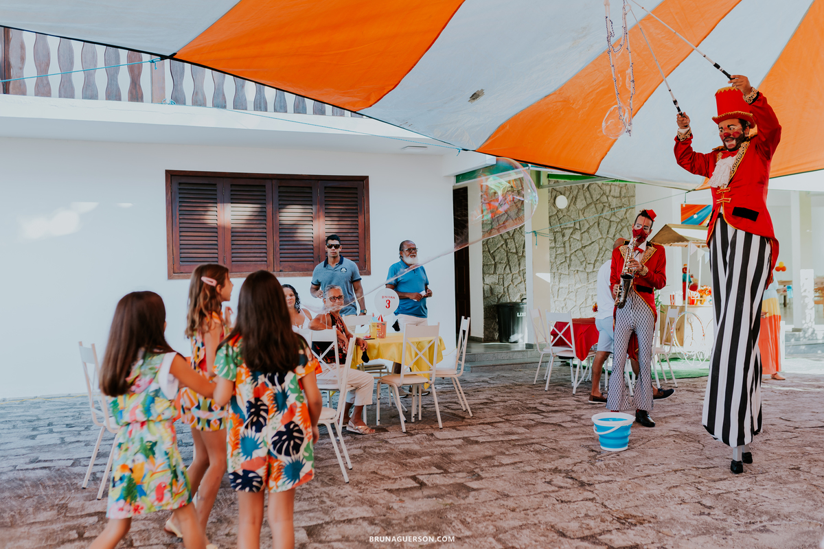 fotografa de familia fotografia festa infantil ao ar livre tema circo Rio de Janeiro 3 anos