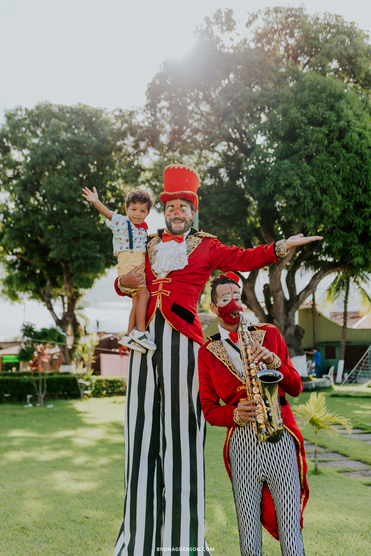 fotografa de familia fotografia festa infantil ao ar livre tema circo Rio de Janeiro 3 anos