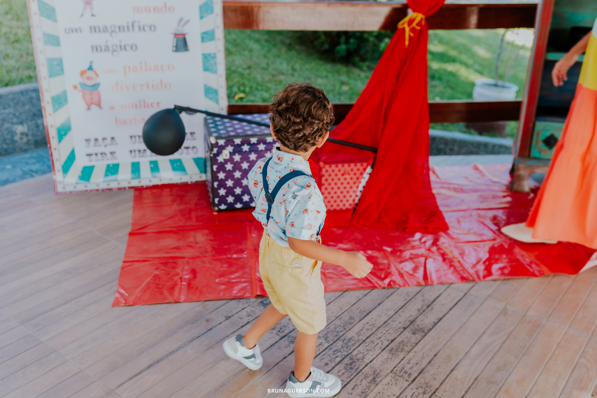 fotografa de familia fotografia festa infantil ao ar livre tema circo Rio de Janeiro 3 anos