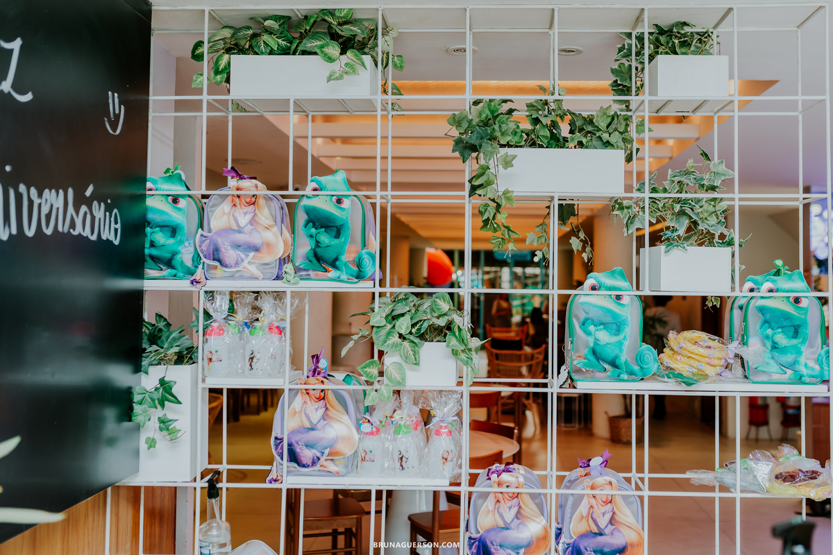 fotografia casa de festa espoleta buffet infantil 4 anos rapunzel menina