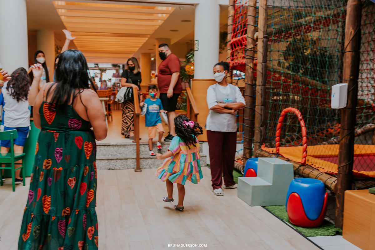 fotografia casa de festa espoleta buffet infantil 4 anos rapunzel menina