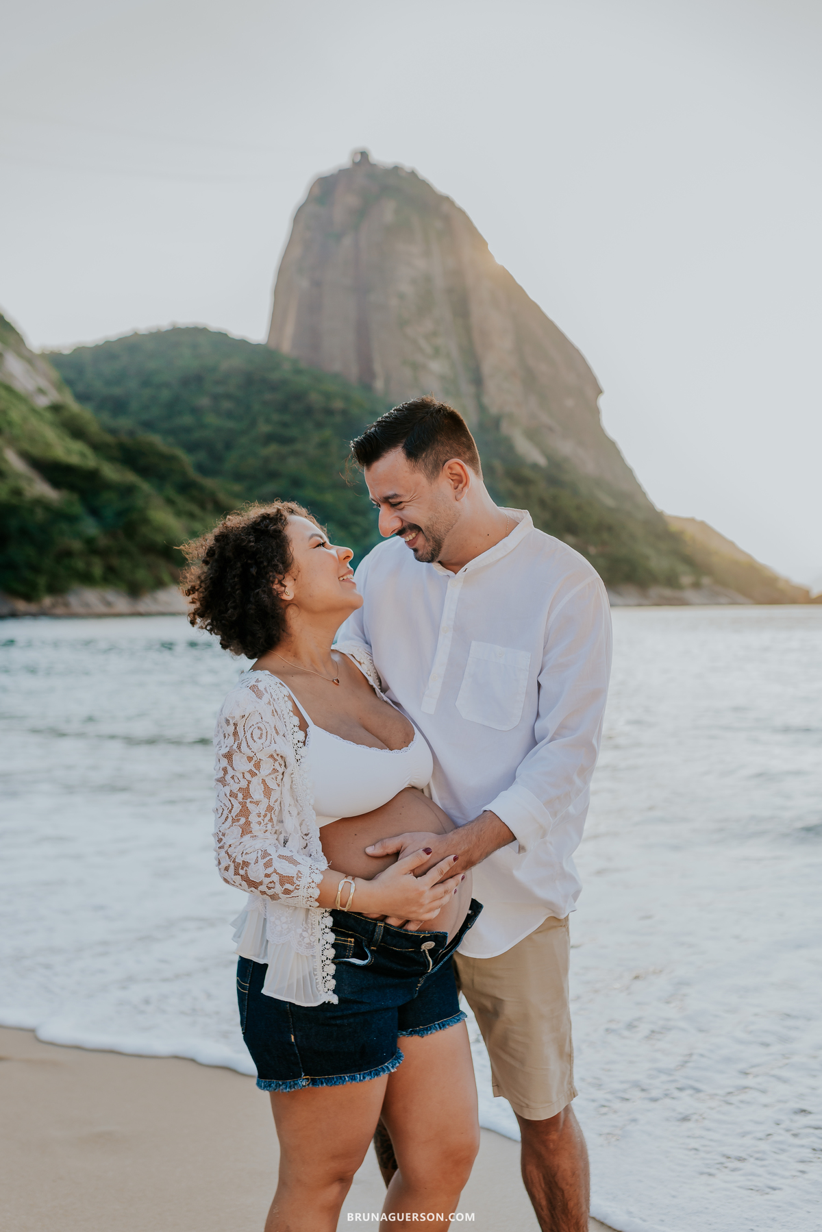 fotografia ensaio de casal gestante externo Rio de Janeiro rj praia vermelha urca 