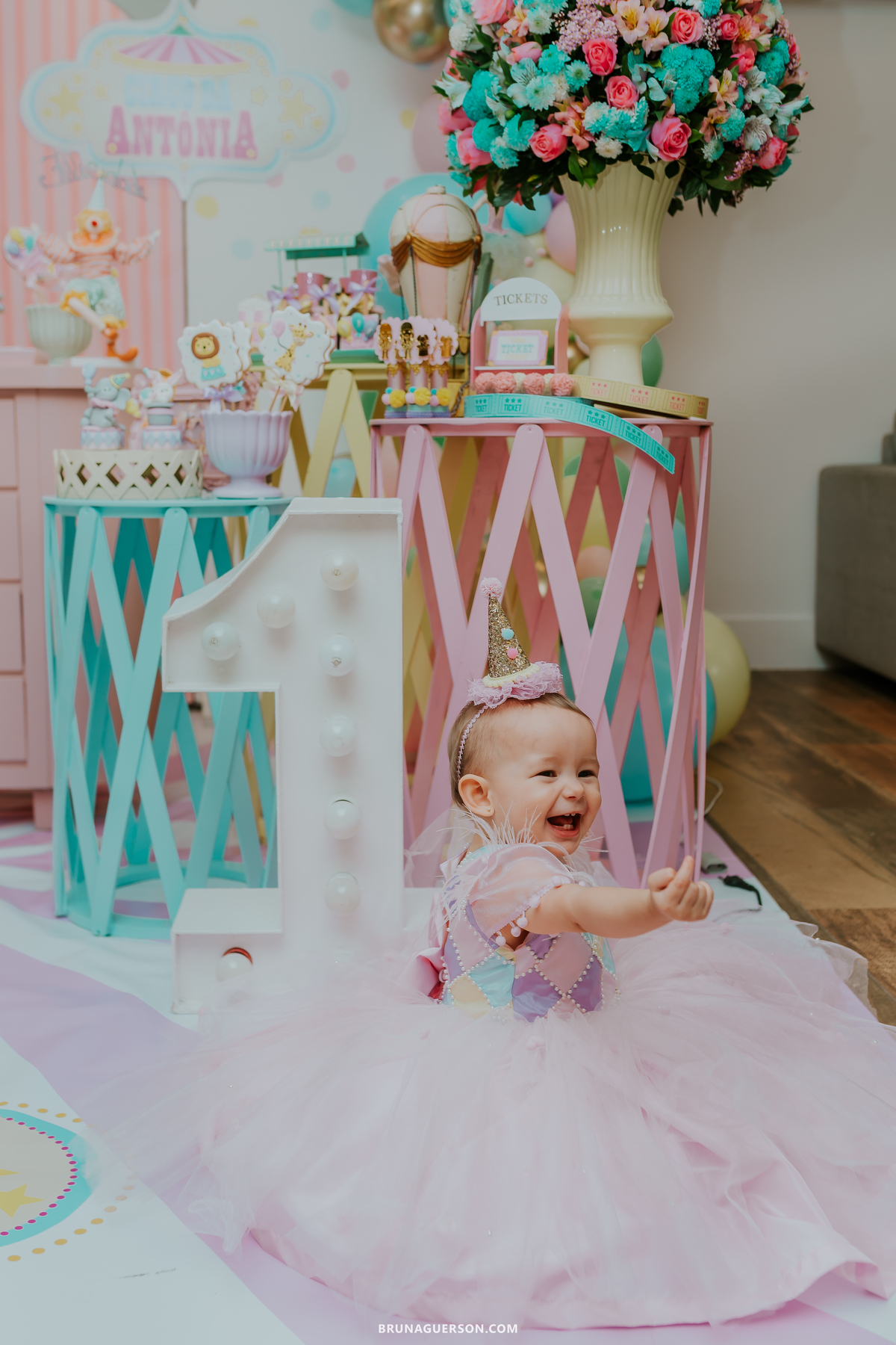 fotografia festa infantil menina 1 ano circo Icarai rio de janeiro niteroi