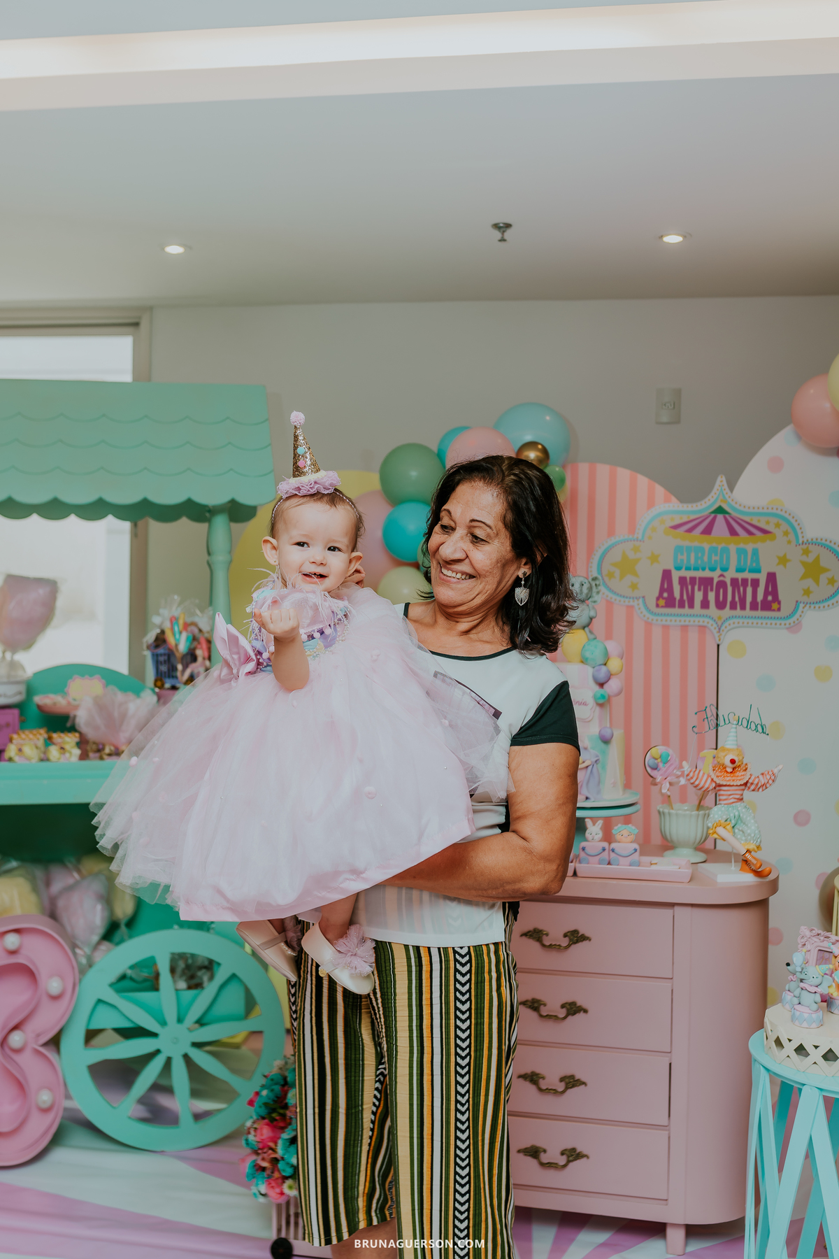 fotografia festa infantil menina 1 ano circo Icarai rio de janeiro niteroi