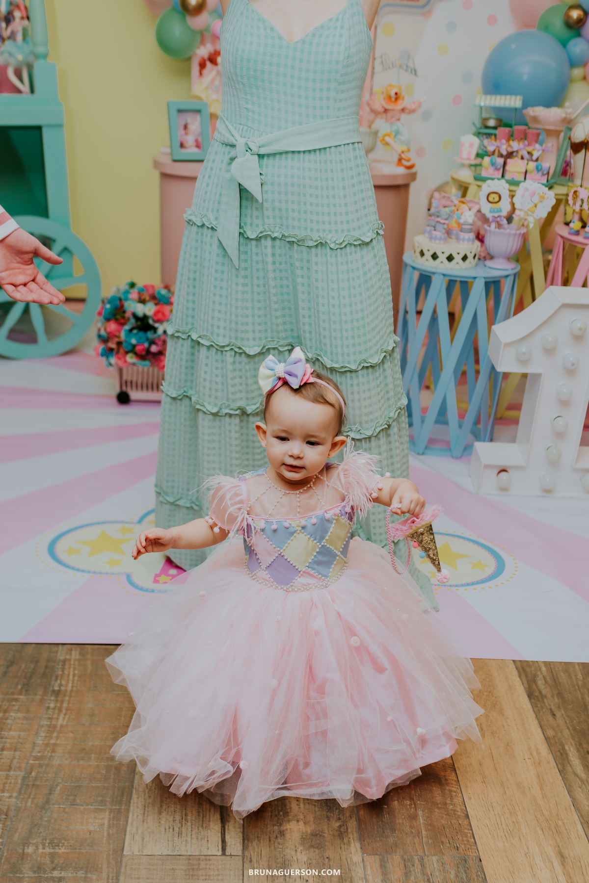 fotografia festa infantil menina 1 ano circo Icarai rio de janeiro niteroi