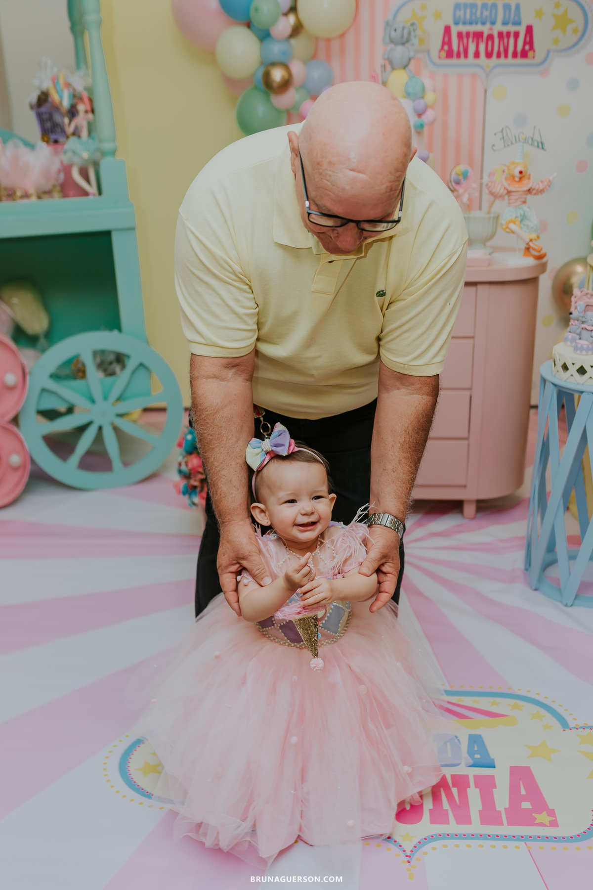 fotografia festa infantil menina 1 ano circo Icarai rio de janeiro niteroi