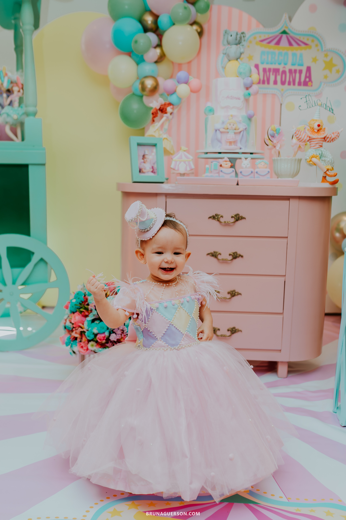 fotografia festa infantil menina 1 ano circo Icarai rio de janeiro niteroi
